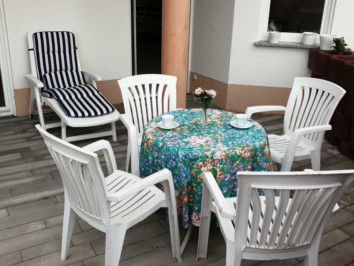 Schoene Grosse Ferienwohnung Im Mittelrheintal Nahe Loreley Bornich Exterior photo